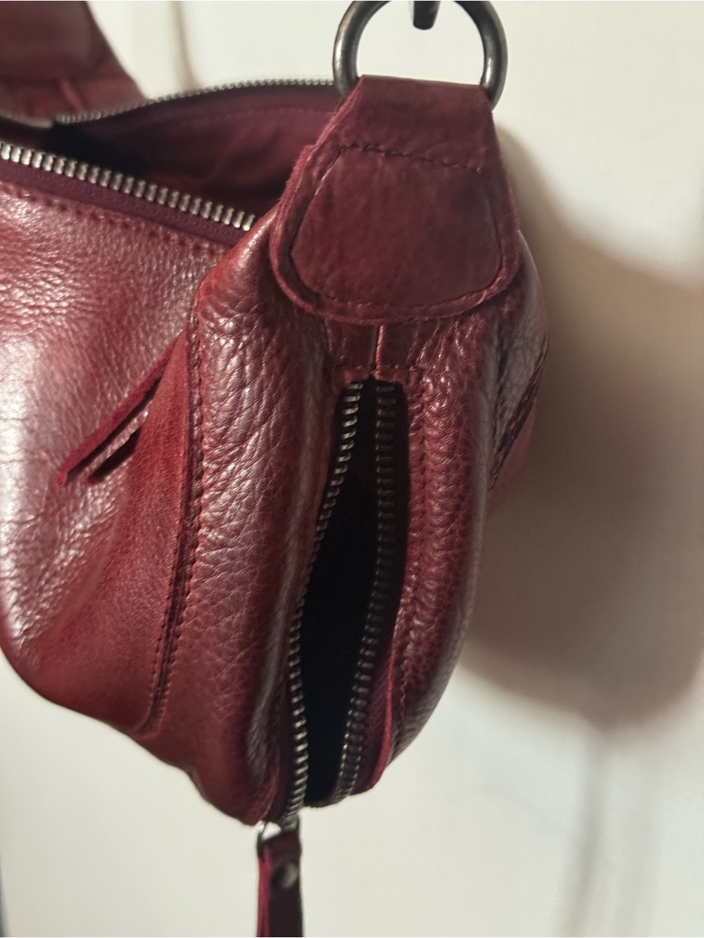 Women's Burgundy Leather Crossbody Bag - Picture 5 of 9